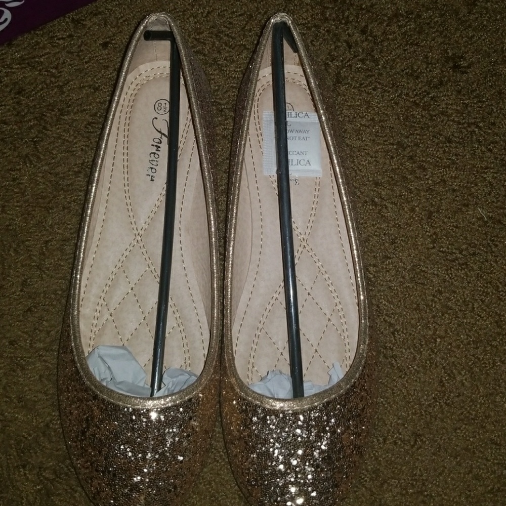 Jane Rose gold Glitter Flats. NWT💖